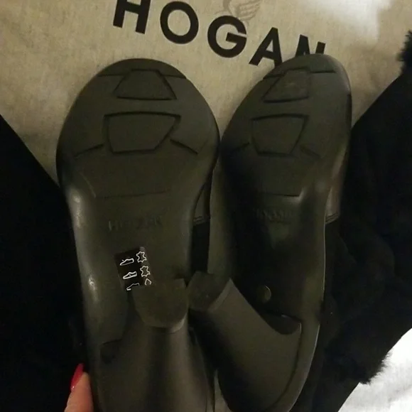 Absolutely gorgeous Hogan Black Boots - Picture 4 of 12